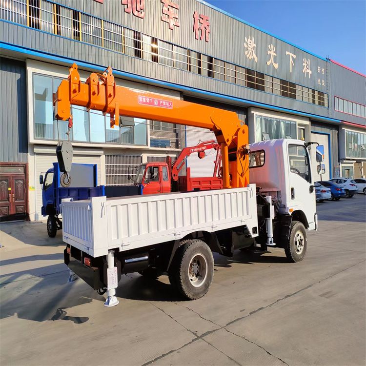 秀林乡三轮随车吊定制 农用改装机自备吊中瑞长期出售